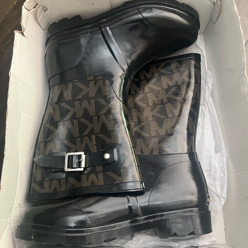 Michael Kors Black and Brown Monogram Rain Boots size 6